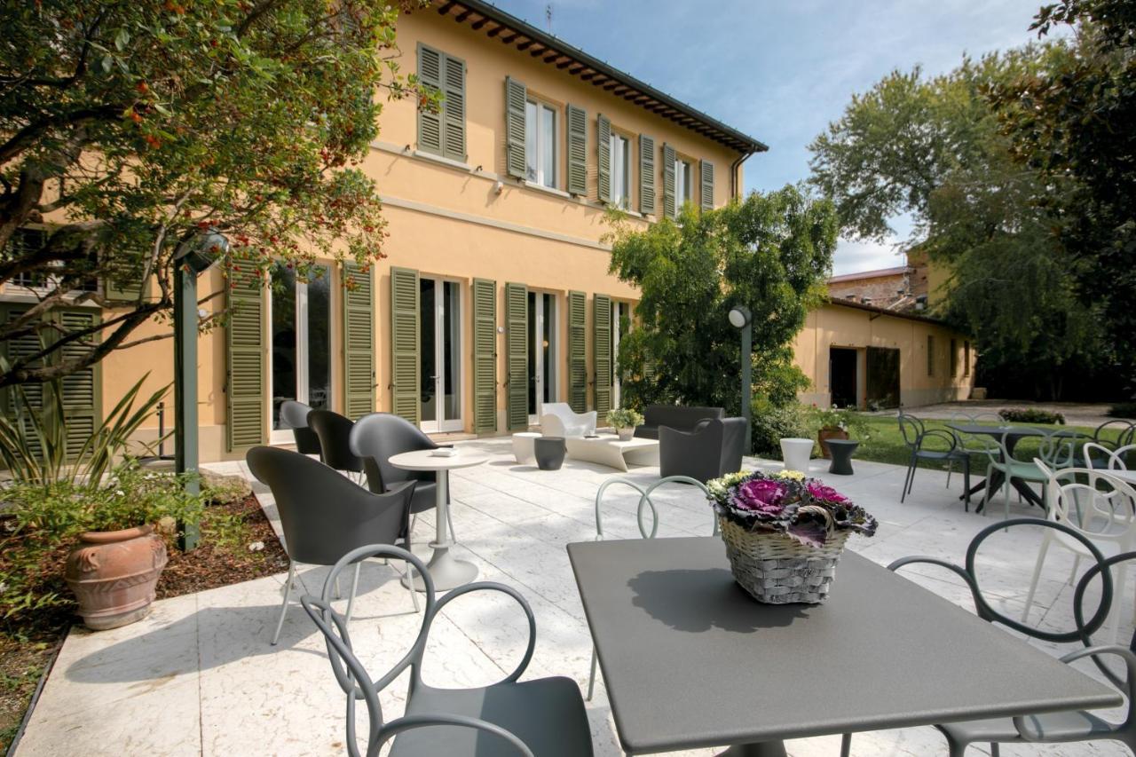 Corte Livia Room & Breakfast Forli Bagian luar foto